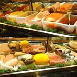 中鮨 - ケースに並んだネタ(2012.11)