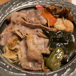 加賀屋 - 焼物の牛肉など