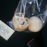 アルファルファ - 購入直後、車内で撮影①（レーズン＆スノー）