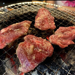 炭火焼肉居酒屋 肉鮮問屋25-89 - 