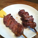 やきとん玉や 目黒店 - かしら　塩　（1本130円）