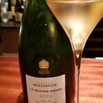 蒼 - お酒①ボランジェ・ラ・グラン・ダネ2012(シャンパーニュ、フランス)
      葡萄品種:ピノ・ノワール主体にシャルドネをブレンド