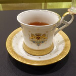 トゥ・ラ・ジョア イズム - 