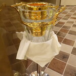 トゥ・ラ・ジョア イズム - 