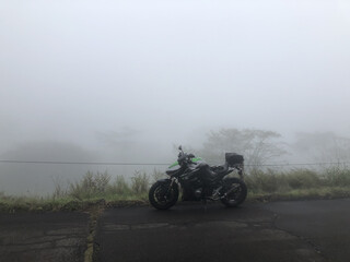 レストハウスあらふね - 内山牧場は雲の中で真っ白ですww