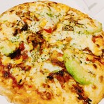 ピザヨッカー - BBQブルドポークとアボカドのピザ