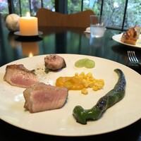 ラ・ボンヌターブル - 豚背肉の藁焼き