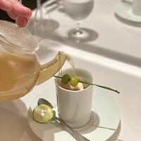 リストランテ ドゥエ フィオーリ - 雉と鳥節のブロード　鱧　松茸　翡翠銀杏　酢橘