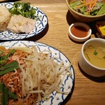 生麺パッタイ専門店 新宿ディパッタイ - 