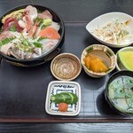 馳走屋 魚喜 - 料理写真:海鮮ちらし（ランチ）