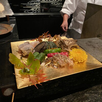 水暉 ザ・リッツ・カールトン京都 - こいつらを揚げていきますね、と撮影タイム。