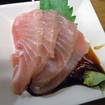 もつくし - 「まぐろ刺」200円也。税込。