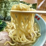 ラーメン六角家 - 麺リフト。