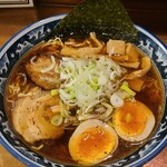 麺屋しらかわ - 味玉、飛騨ネギも相性抜群