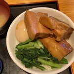 Taishuushokudou Rungo Horu - 角煮丼