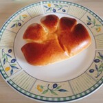 赤丸ベーカリー - クリームパン