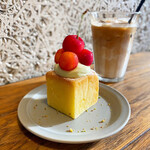 MONZ CAFE - 