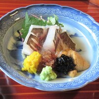 日本料理と日本酒 惠史 - 造り　カマスの焼き霜　雲丹