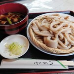 鈴や - 「肉もりうどん・合盛・冷麺・小盛り(300グラムで100円引き) 」750円