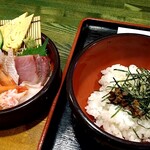 魚料り かさはら - 海鮮丼