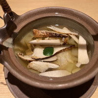 鮨まつもと - 松茸と鱧の土瓶蒸し