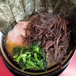 とんこつラーメンいしい - 豚骨醤油ラーメン並＋のり・キクラゲ増し