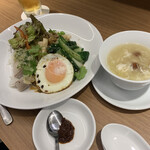 Chuugokusai Saishin - 海南鶏飯風、彩心ライス。