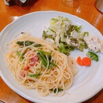 Shokudou Pikkoro - スパゲティのランチ　ベーコンとほうれん草（塩味）