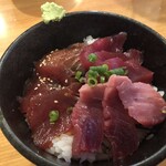 Maguronokarisuma - 本まぐろトロと赤身のハーフ＆ハーフ丼