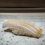 菊鮨 - ◆鱚（姪浜）・・淡泊な鱚が、握りで頂くといい旨味を感じて美味しい。