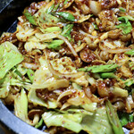 釜山 - コプチャンポックム（牛ホルモン炒め）