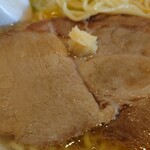 らーめん龍の涙 - 肩ロースチャーシュー＆味変用生姜