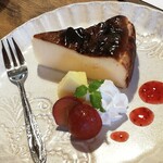 旅人カフェ ぐりーちね - 焦がしチーズケーキ