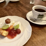 Orudo Bimu - ケーキセット
      チーズケーキ、コーヒー