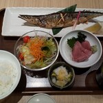 海鮮 魚力 - さんま塩焼き定食&まぐろぶつ