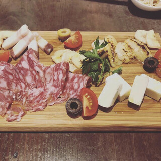 ビストロ酒場ジャンラフィット_0