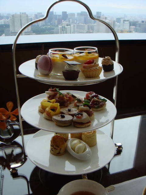 リッツ カールトン アフタヌーンティーはハチミツが美味しい ジャムが選べる By わたかつ ザ ロビーラウンジ バー 六本木 ラウンジ 食べログ