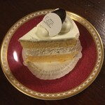 CALVA - 巨峰のショートケーキ【スイーツ】