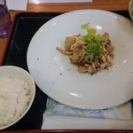 Oishii Sumibiyaki Izakaya Kingyo - 日替わり定食500円ドリンク付き