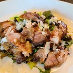 イタリア料理 ノンナジーニャ - こちらは私の豚肉。牛肉に比べるとインパクトが薄かったです