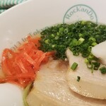 麺屋 六感堂 - 六感堂式沖縄そば (温)