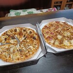 アオキーズ・ピザ - 料理写真: