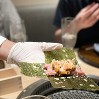 横浜 うしみつ - 和牛の雲丹ユッケドッグ淡雪塩　〜雲丹2列乗せ〜