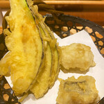 うどん棒 大阪本店 - もちろん天ぷらもおいしい