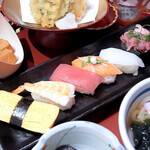 かんざし茶屋 - 寿司六貫