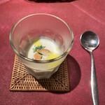 サーラ・マンジェ・ドゥ・クール  - 