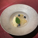 サーラ・マンジェ・ドゥ・クール  - 