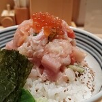 日本橋海鮮丼 つじ半 - 