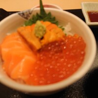 函館うに むらかみ 日本生命札幌ビル店 - 