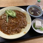 錦乃 - ジャージャー麺(700円)